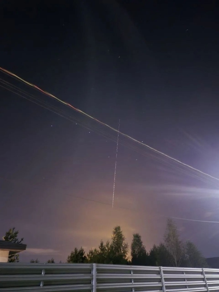 В небе над Прикамьем заметили «поезд» из спутников Starlink
